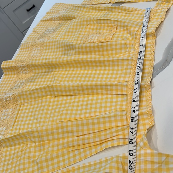 Vintage Yellow Gingham
Handmade Tie Waist Apron - Picture 7 of 8